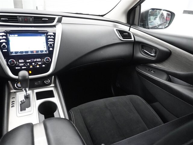 2018 Nissan Murano in Cincinnati, OH 45251-2402 - 2051899 30