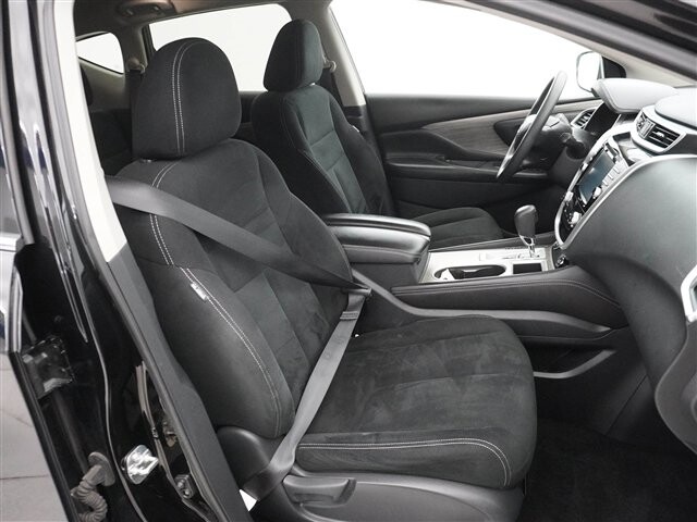 2018 Nissan Murano in Cincinnati, OH 45251-2402 - 2051899 16