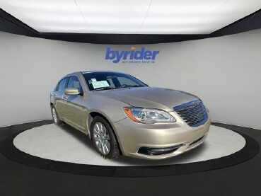 2014 Chrysler 200 in Waukesha, WI 53186