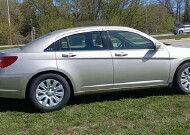 2014 Chrysler 200 in Waukesha, WI 53186 - 2052182 21