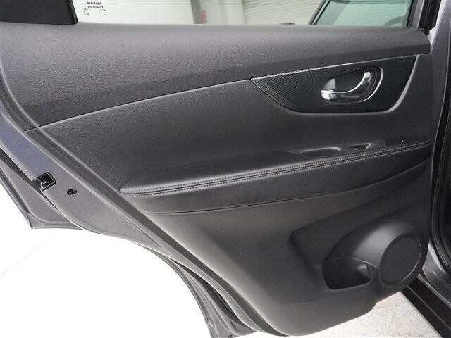 2014 Nissan Rogue in Cincinnati, OH 45251-2402 - 2054032 26