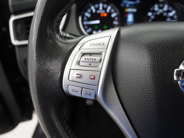 2014 Nissan Rogue in Cincinnati, OH 45251-2402 - 2054032 36