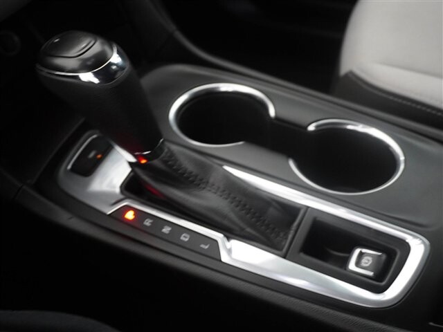 2019 Chevrolet Equinox in Cincinnati, OH 45251-2402 - 2054298 44