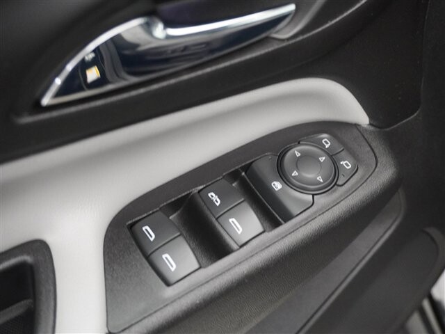 2019 Chevrolet Equinox in Cincinnati, OH 45251-2402 - 2054298 26