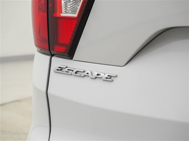 2019 Ford Escape in Cincinnati, OH 45251-2402 - 2054299 47