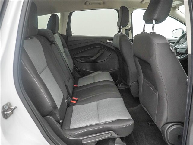 2019 Ford Escape in Cincinnati, OH 45251-2402 - 2054299 14