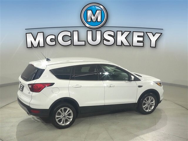 2019 Ford Escape in Cincinnati, OH 45251-2402 - 2054299 25