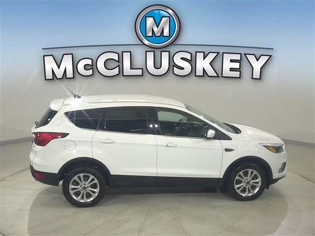 2019 Ford Escape in Cincinnati, OH 45251-2402 - 2054299 17