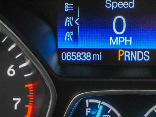 2019 Ford Escape in Cincinnati, OH 45251-2402 - 2054299 6