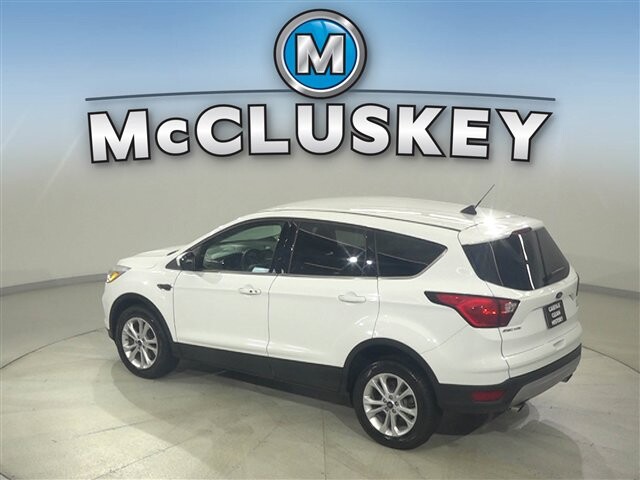 2019 Ford Escape in Cincinnati, OH 45251-2402 - 2054299 27