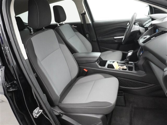 2019 Ford Escape in Cincinnati, OH 45251-2402 - 2054300 18