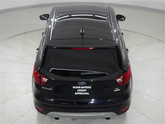 2019 Ford Escape in Cincinnati, OH 45251-2402 - 2054300 5