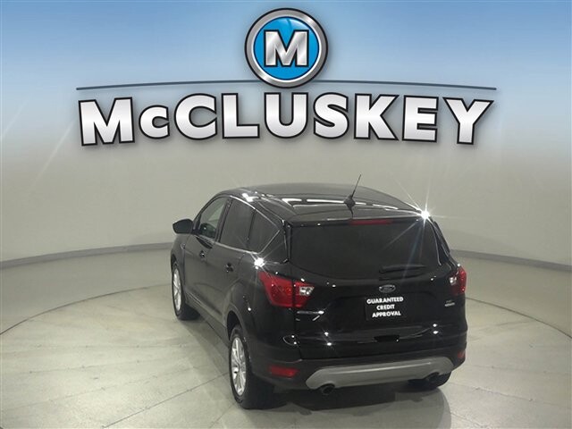 2019 Ford Escape in Cincinnati, OH 45251-2402 - 2054300 29