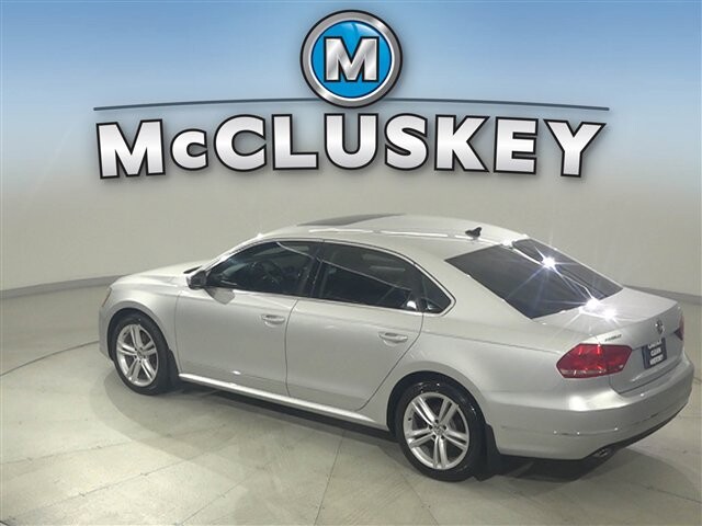 2013 Volkswagen Passat in Cincinnati, OH 45251-2402 - 2056227 27