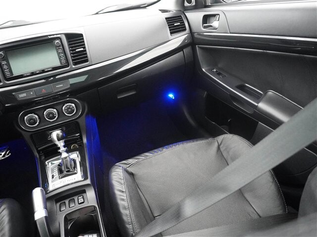 2015 Mitsubishi Lancer Evolution in Cincinnati, OH 45251-2402 - 2056526 20