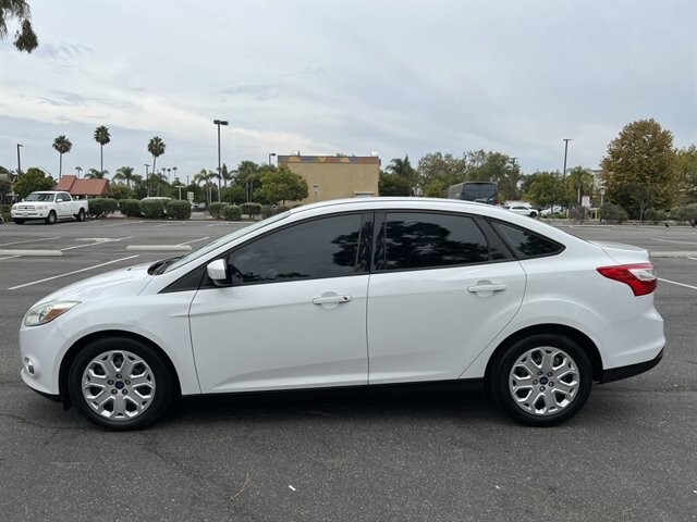 2012 Ford Focus in COSTA MESA, CA 92626 - 2056949 17