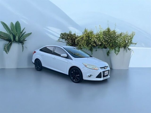 2012 Ford Focus in COSTA MESA, CA 92626 - 2056949 5