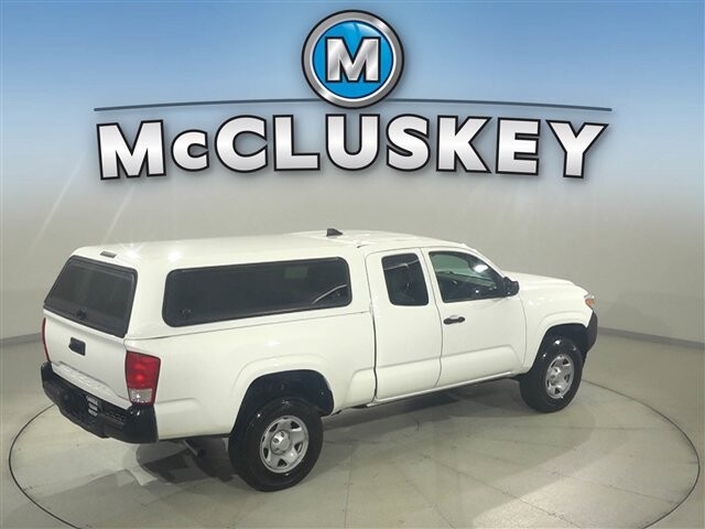 2017 Toyota Tacoma in Cincinnati, OH 45251-2402 - 2058302 25