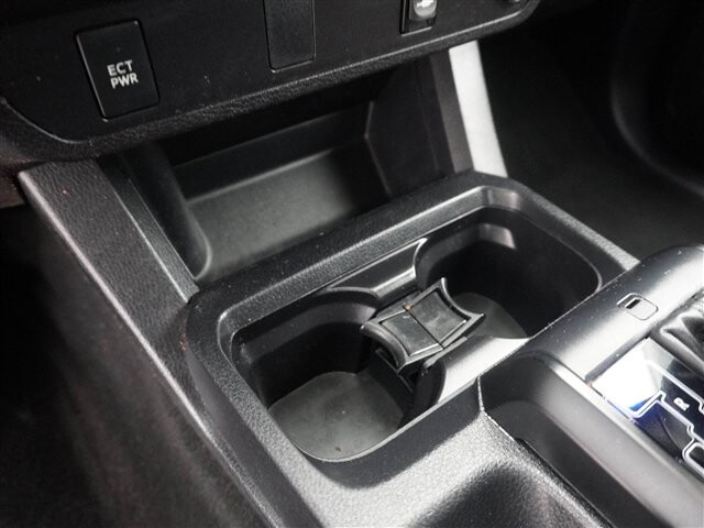 2017 Toyota Tacoma in Cincinnati, OH 45251-2402 - 2058302 41