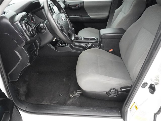 2017 Toyota Tacoma in Cincinnati, OH 45251-2402 - 2058302 6