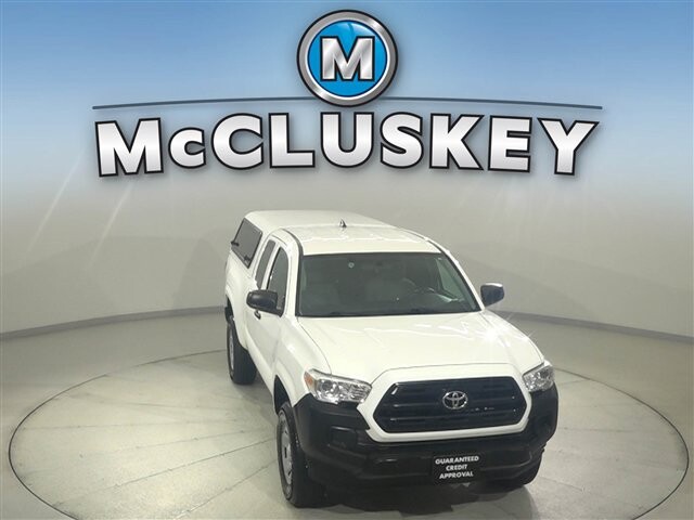 2017 Toyota Tacoma in Cincinnati, OH 45251-2402 - 2058302 9