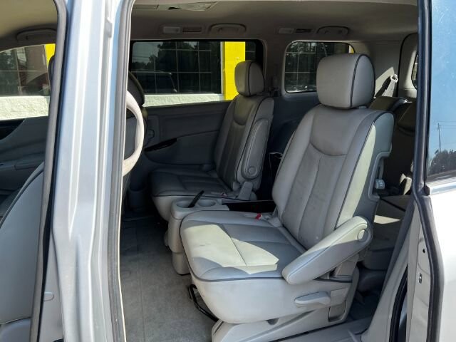 2012 Nissan Quest in Indianapolis, IN 46222-4002 - 2059650 10
