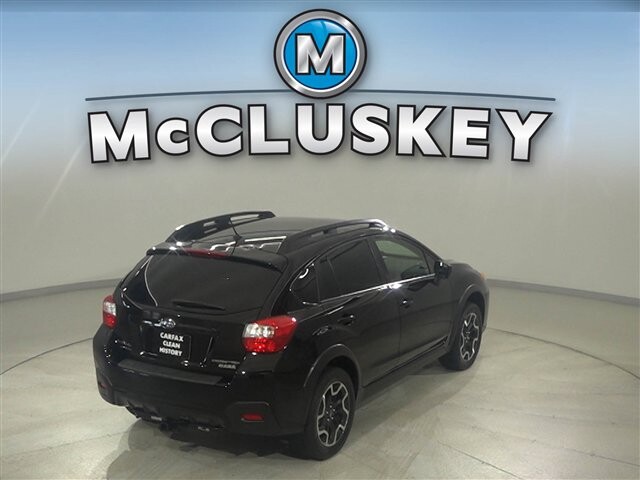 2017 Subaru Crosstrek in Cincinnati, OH 45251-2402 - 2059657 36