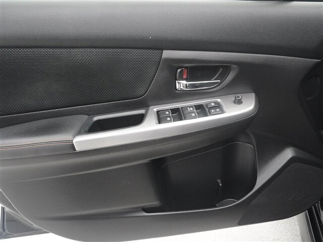 2017 Subaru Crosstrek in Cincinnati, OH 45251-2402 - 2059657 29