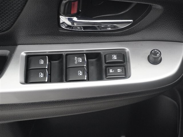 2017 Subaru Crosstrek in Cincinnati, OH 45251-2402 - 2059657 31