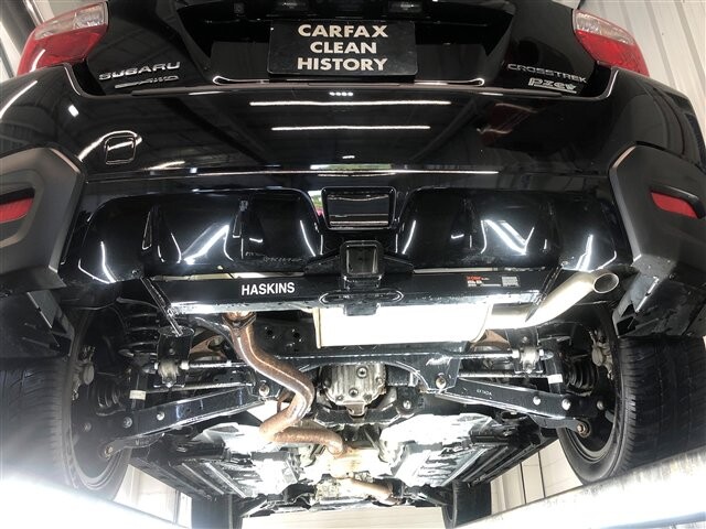 2017 Subaru Crosstrek in Cincinnati, OH 45251-2402 - 2059657 11
