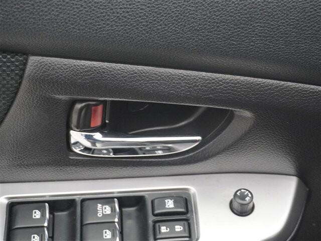 2017 Subaru Crosstrek in Cincinnati, OH 45251-2402 - 2059657 33