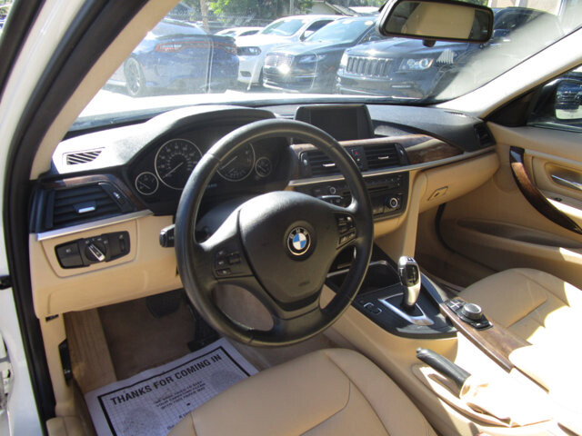 2015 BMW 320i in Tampa, FL 33604-6914 - 2069722 12