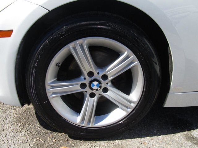 2015 BMW 320i in Tampa, FL 33604-6914 - 2069722 21