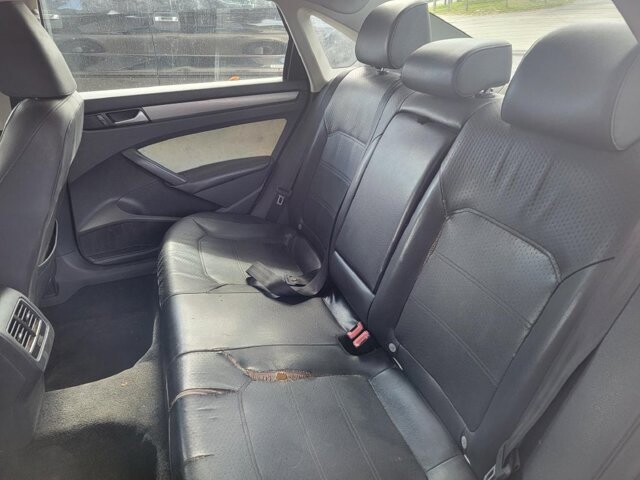2015 Volkswagen Passat in Pompano Beach, FL 33064 - 2074144 6