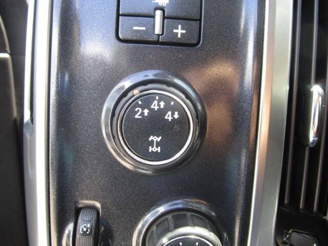 2015 Chevrolet Silverado 2500 in Tampa, FL 33604-6914 - 2074153 5