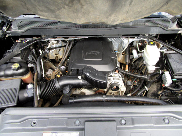 2015 Chevrolet Silverado 2500 in Tampa, FL 33604-6914 - 2074153 51