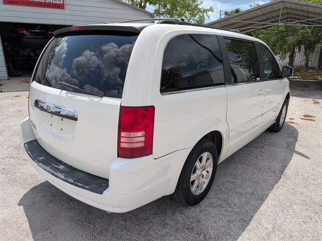 2008 Chrysler Town & Country in Hudson, FL 34669 - 2076995 9