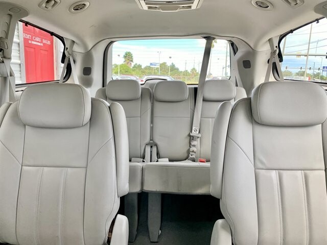 2008 Chrysler Town & Country in Hudson, FL 34669 - 2076995 33