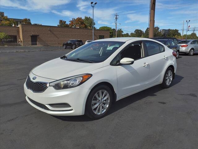2014 Kia Forte in Warren, OH 44484 - 2077553