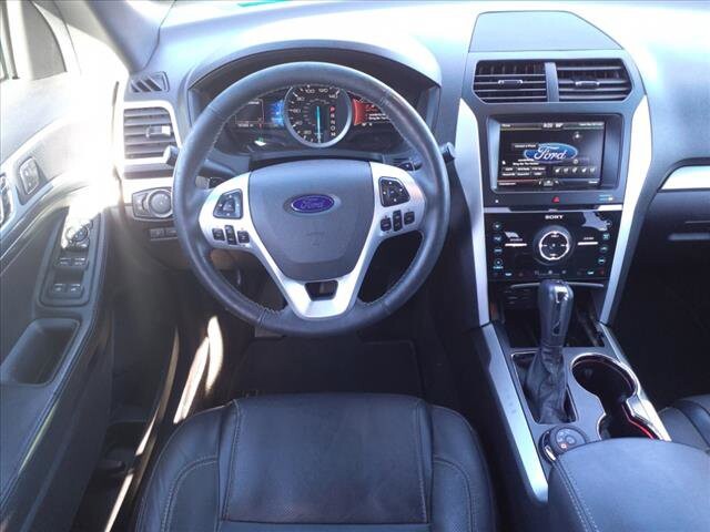 2015 Ford Explorer in Warren, OH 44484 - 2077567 10