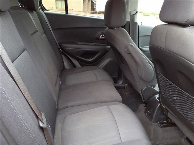 2015 Chevrolet Trax in Warren, OH 44484 - 2085713 10