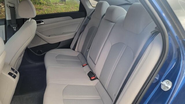 2019 Hyundai Sonata in Pompano Beach, FL 33064 - 2087644 7