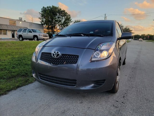 2008 Toyota Yaris in Pompano Beach, FL 33064 - 2087646 4