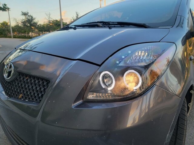 2008 Toyota Yaris in Pompano Beach, FL 33064 - 2087646 10