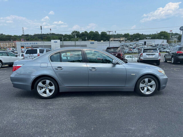 2005 BMW 530i in Hickory, NC 28602-5144 - 2089974 8