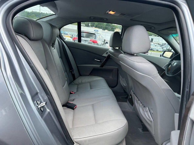 2005 BMW 530i in Hickory, NC 28602-5144 - 2089974 9