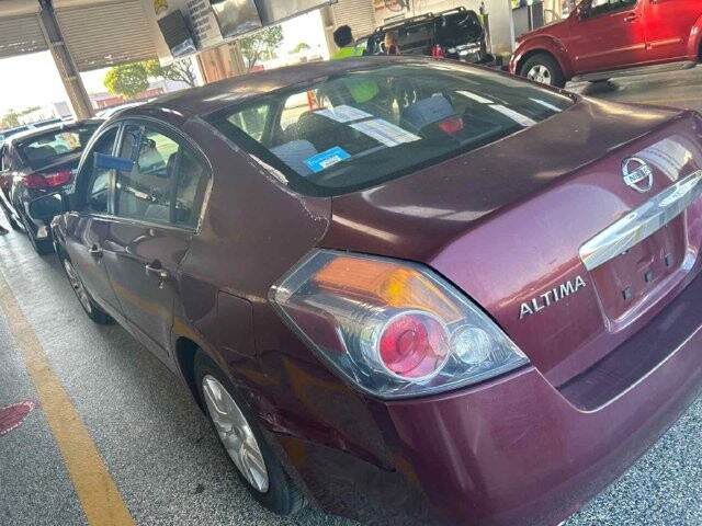 2012 Nissan Altima in Pompano Beach, FL 33064 - 2094020 13