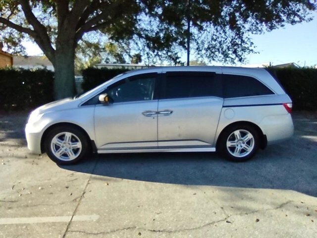 2011 Honda Odyssey in Longwood, FL 32750 - 2094077 10
