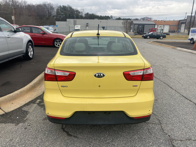 2016 Kia Rio in Winston-Salem, NC 27105 - 2094951 5
