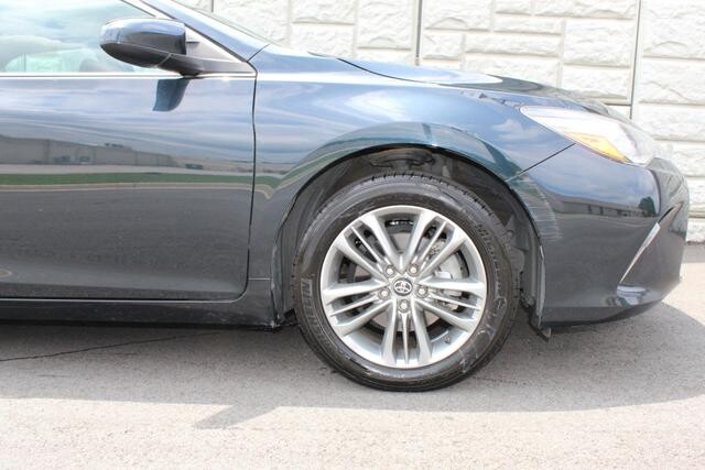 2017 Toyota Camry in Decatur, GA 30032 - 2097378 77